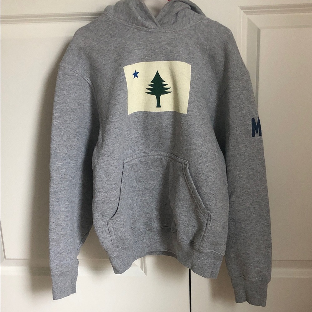 Gray Maine Hooded Sweatshirt with arm Maine 1820 decal